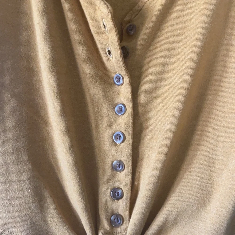 American Eagle cropped button tank - Picture 3 of 4